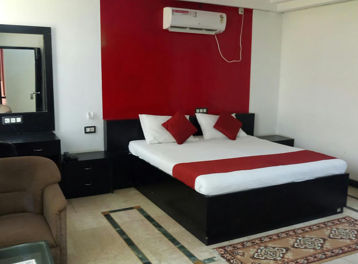 Sanjay Motels I Pvt Ltd Pura Raghunath Экстерьер фото